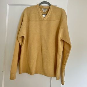 Vintage Deadstock J. Crew Pale Yellow Ochre V Neck 100% Wool Sweater